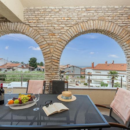 Apartments Marizela Πόρετς Εξωτερικό φωτογραφία