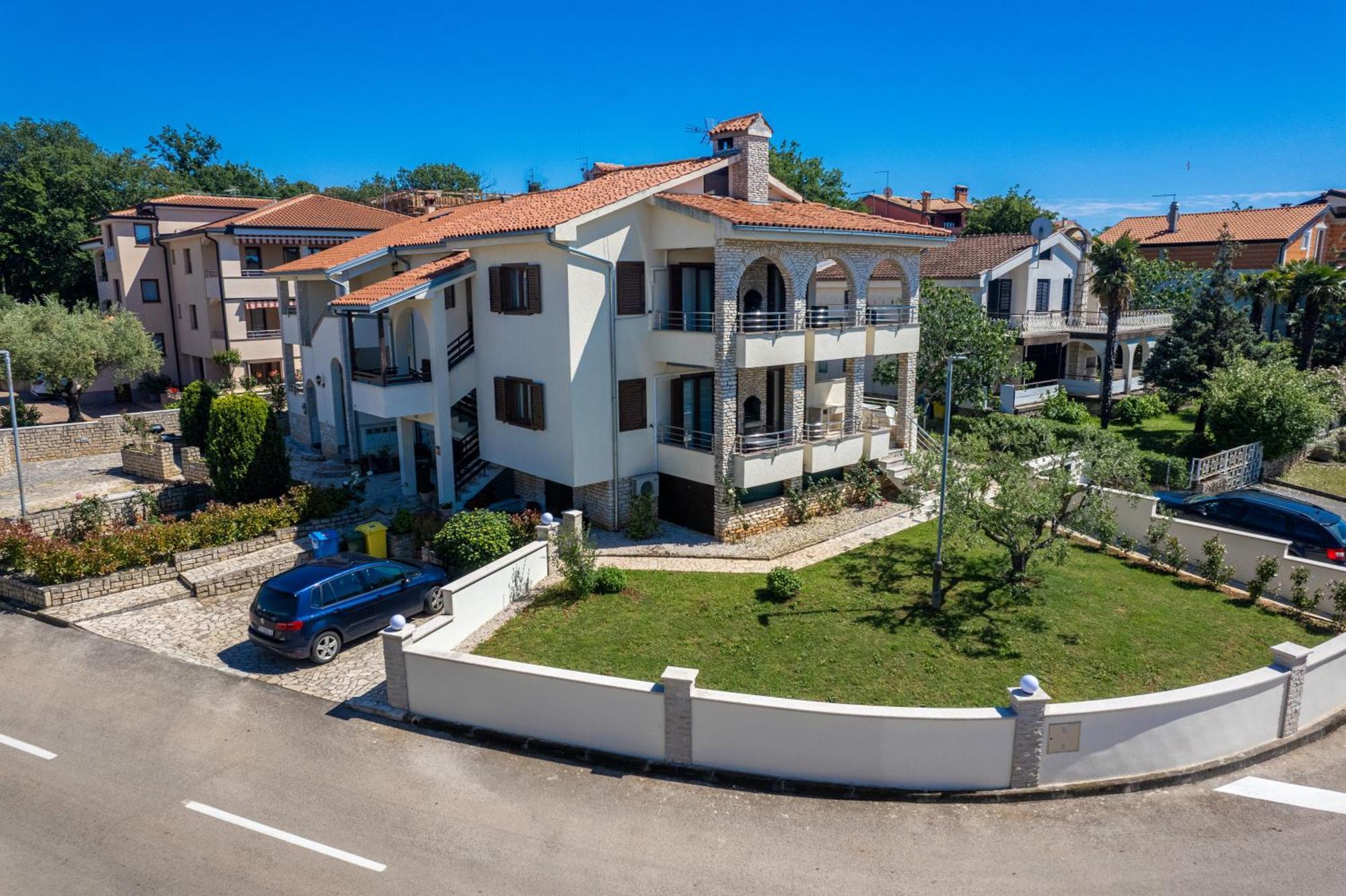Apartments Marizela Πόρετς Εξωτερικό φωτογραφία