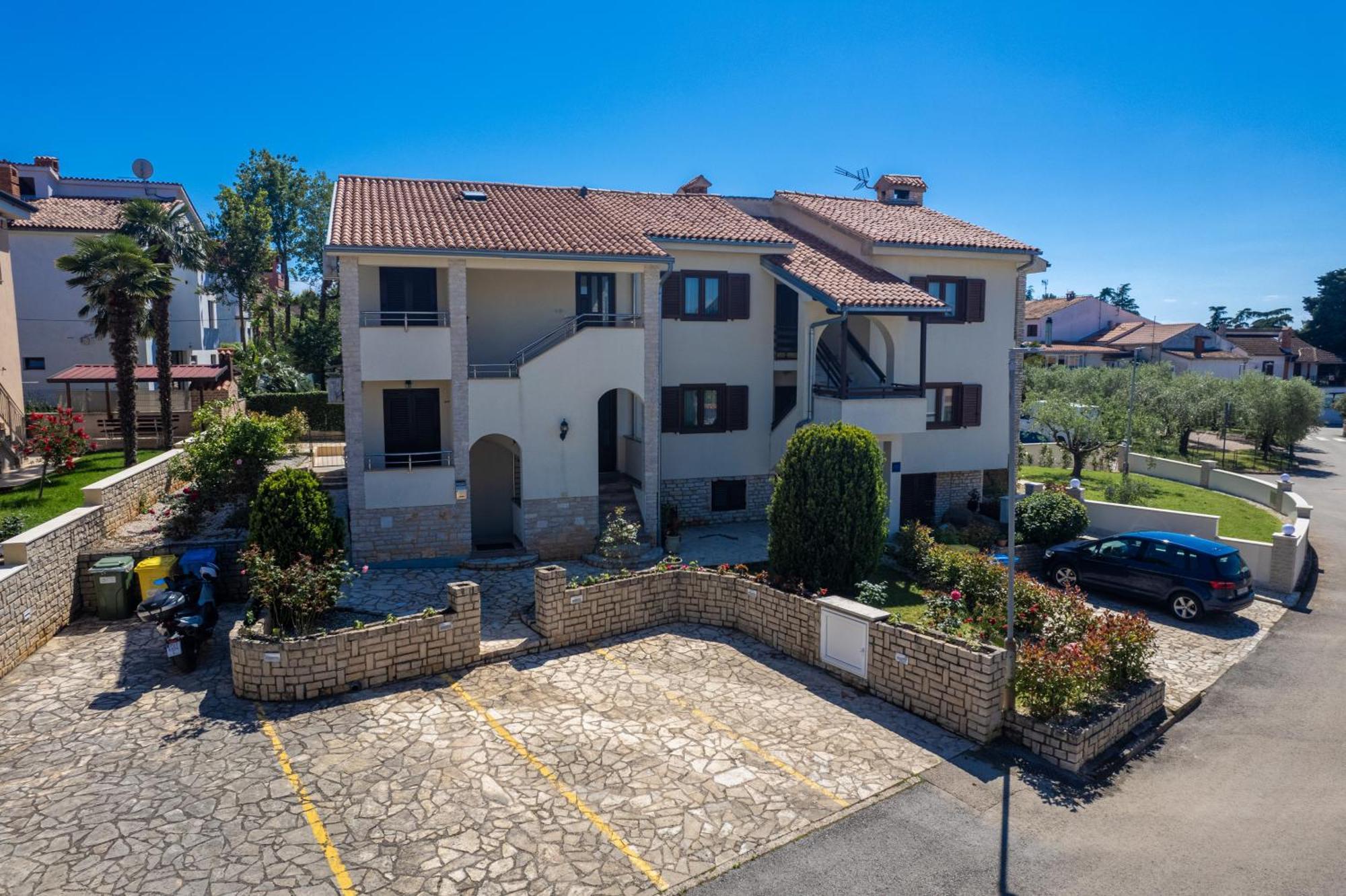 Apartments Marizela Πόρετς Εξωτερικό φωτογραφία
