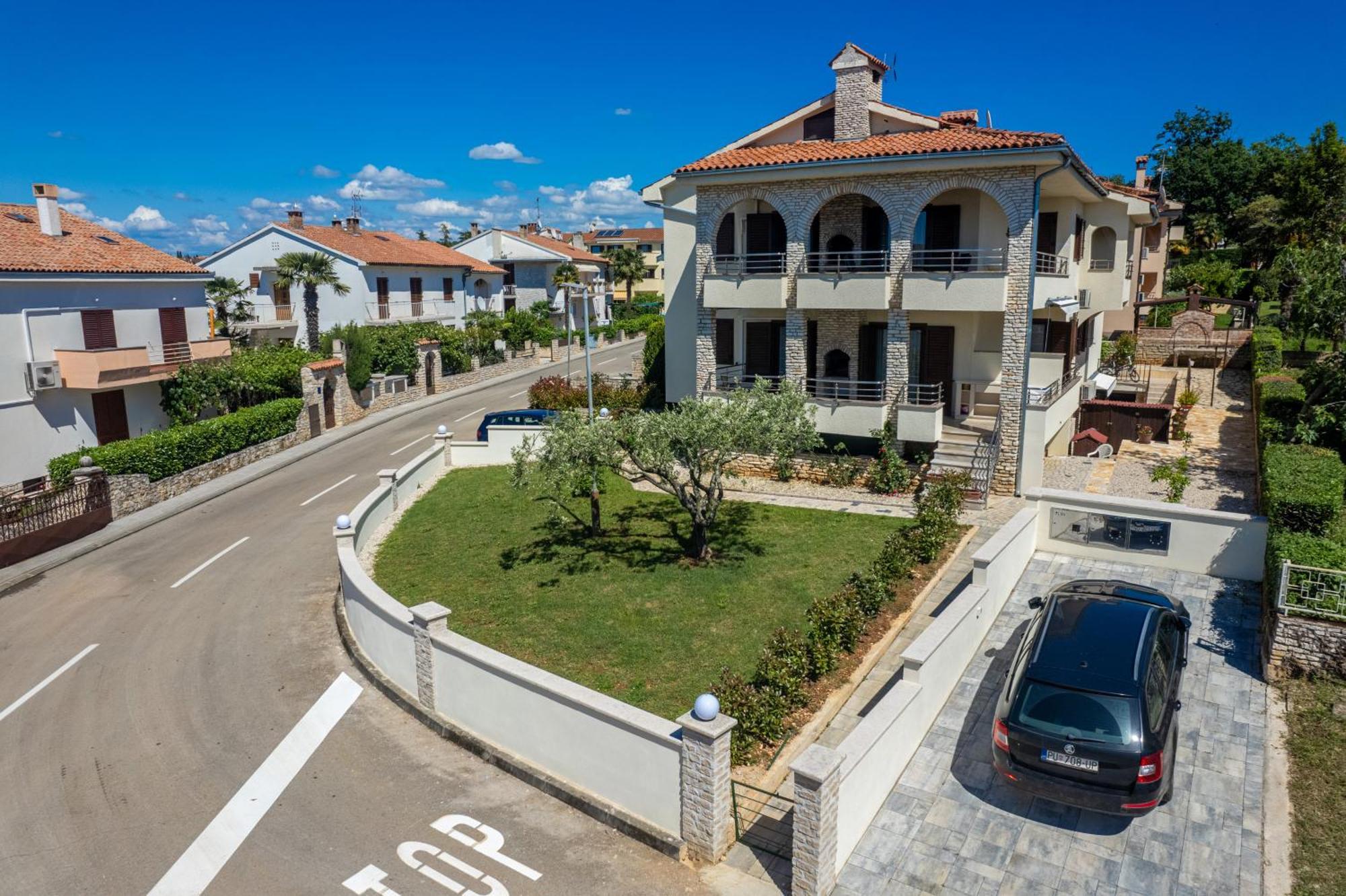Apartments Marizela Πόρετς Εξωτερικό φωτογραφία