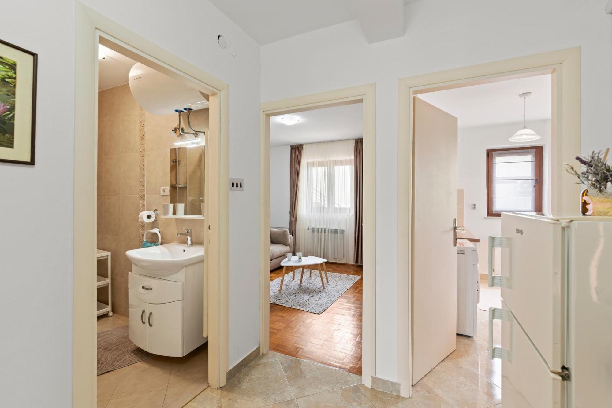 Apartments Marizela Πόρετς Εξωτερικό φωτογραφία