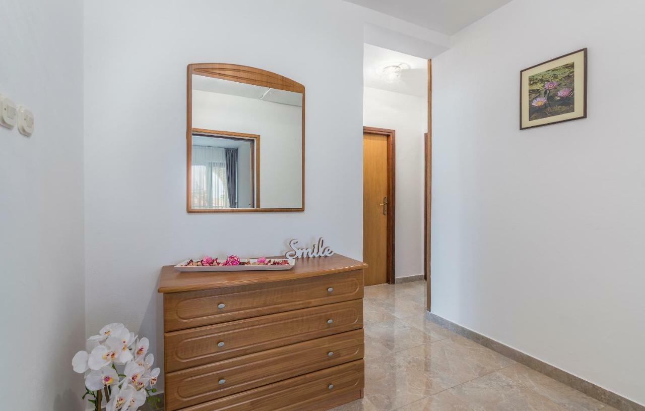 Apartments Marizela Πόρετς Εξωτερικό φωτογραφία