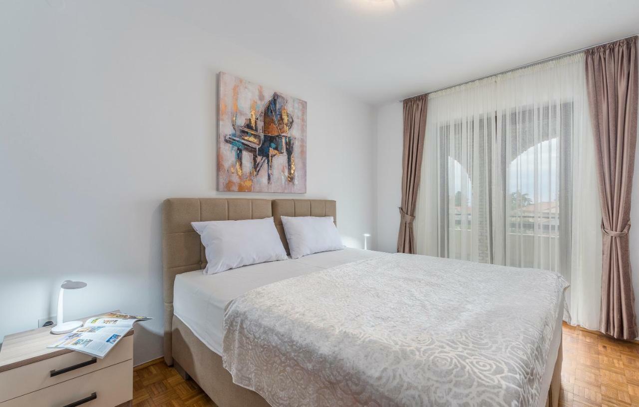 Apartments Marizela Πόρετς Εξωτερικό φωτογραφία